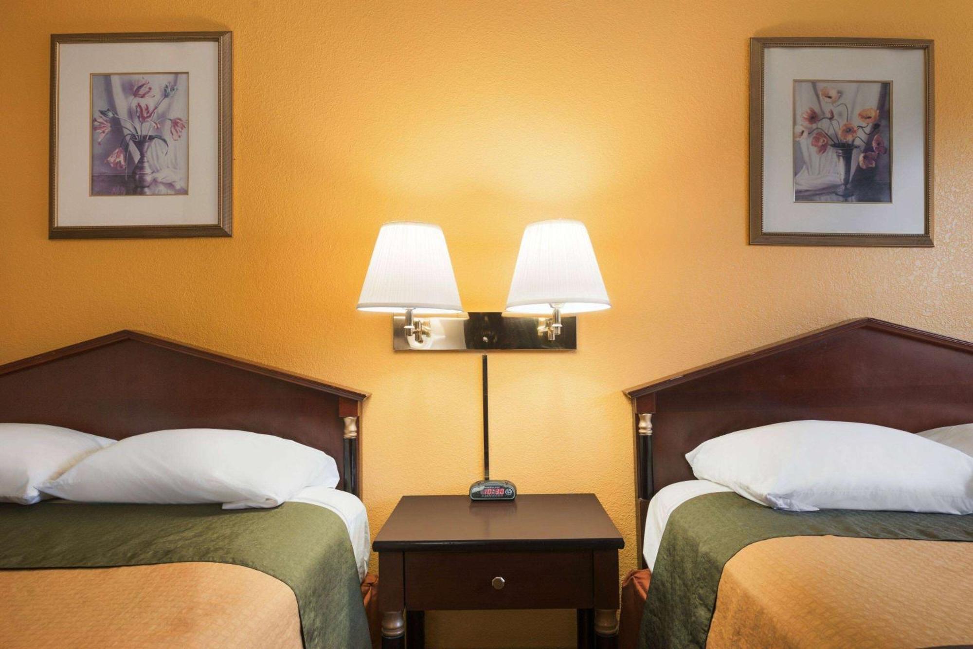 Brookville Inn Esterno foto